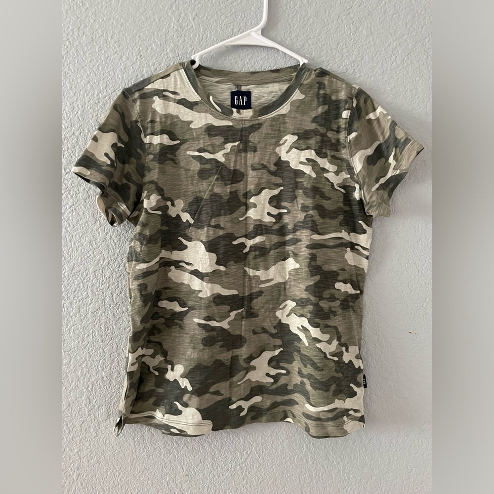 GAP Short Sleeve Tee - Gray and White